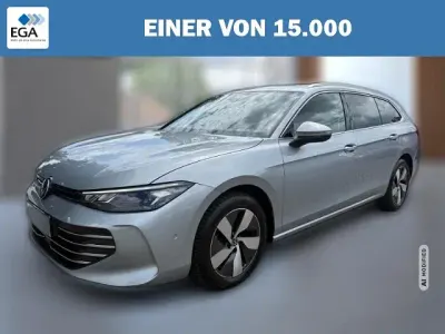 Gebraucht VW Passat Business 150 PS (110 kW) 2024 Silber metallic Kombi