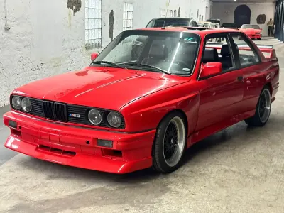 Gebraucht BMW M3 211 PS (155 kW) 1990 Rot Limousine