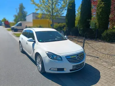 Brugt Opel Insignia Edition 160 HK (117 kW) 2011 Hvid Stationcar