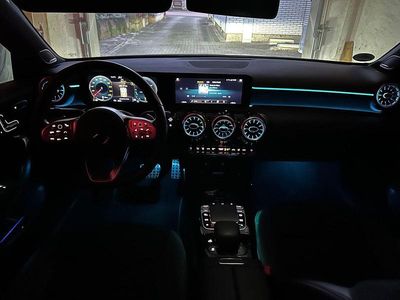 Gebraucht Mercedes A35 AMG 306 PS (225 kW) 2020 Blau Limousine