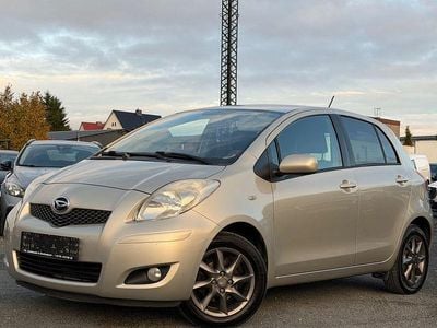 Gebraucht Daihatsu Charade 99 PS (72 kW) 2012 Gelb Limousine