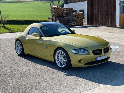 Gelb Gebraucht 2005 BMW Z4 Sport Line Cabrio | 15.999 €