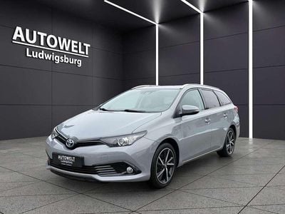 Cement grey/manhattan grey Gebraucht 2018 Toyota Auris Hybrid Team Kombi | 14.977 € (Fairer Preis)