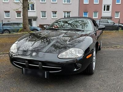 Jaguar XK8