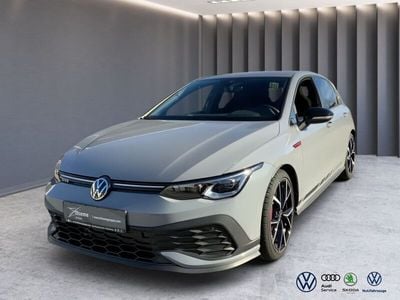 Grau Gebraucht 2024 VW Golf VIII GTI Clubsport Limousine | 34.490 € (Guter Preis)