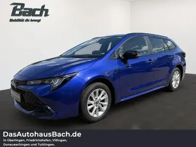 Gebraucht Toyota Corolla Business Edition 178 PS (130 kW) 2025 Juniper blue metallic Kombi