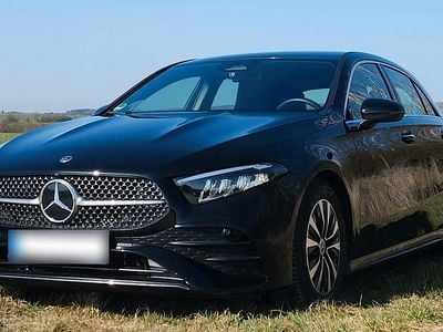 Gebraucht Mercedes A200 AMG 163 PS (119 kW) 2024 Schwarz Kleinwagen