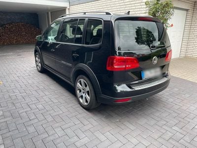 VW Touran Cross