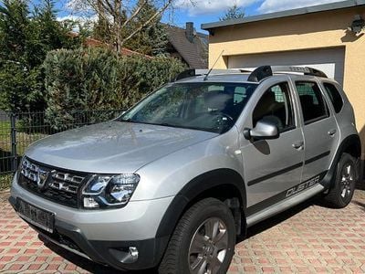 Second-hand Dacia Duster 125 CP (91 kW) 2014 Argintiu SUV
