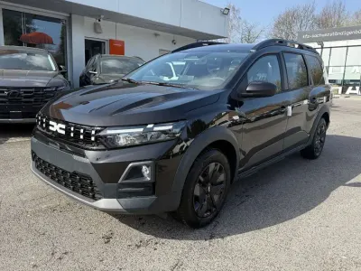 Neu Dacia Jogger Expression 158 PS (116 kW) 2025 Schwarz Van / Kleinbus