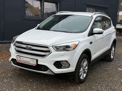 Weiß Gebraucht 2017 Ford Kuga Titanium SUV | 12.999 € (Guter Preis)