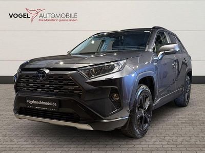 Grau Gebraucht 2018 Toyota RAV4 Hybrid Club SUV | 27.370 € (Etwas zu teuer)