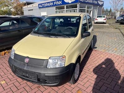Gebraucht Fiat Panda 54 PS (39 kW) 2009 Giallo vaniglia/coriandolo Kleinwagen