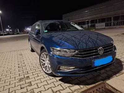 Gebraucht VW Passat Business 150 PS (110 kW) 2020 Blau Kombi
