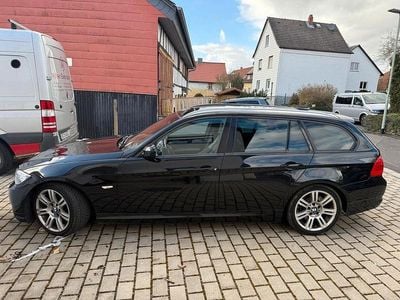 Gebraucht BMW 330 Sport Line 245 PS (180 kW) 2011 Schwarz Kombi