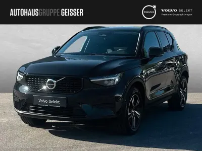Używany Volvo XC40 Plus 163 KM (119 kW) 2025 Czarny SUV