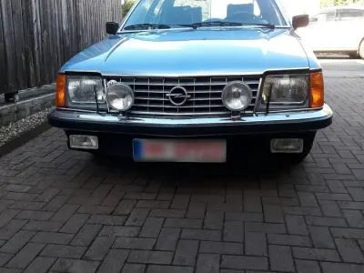 Gebraucht Opel Senator 180 PS (132 kW) 1981 Blau Limousine