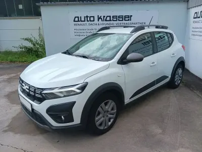 Gebraucht Dacia Sandero Expression 91 PS (66 kW) 2023 Weiß SUV