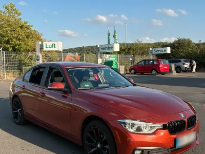Gebraucht BMW 320 184 PS (135 kW) 2018 Orange Limousine