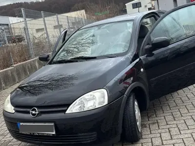 Gebraucht Opel Corsa 58 PS (42 kW) 2001 Schwarz Kleinwagen