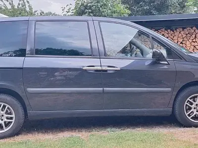 Gebraucht Peugeot 807 Tendance 158 PS (116 kW) 2004 Schwarz Van / Kleinbus