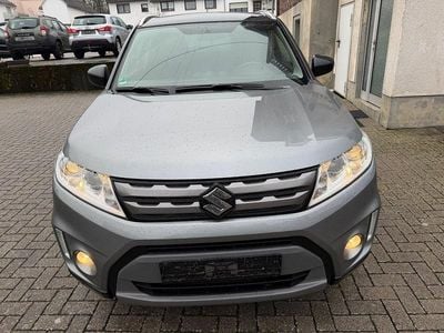 Gebraucht Suzuki Vitara Comfort 120 PS (88 kW) 2016 Grau SUV