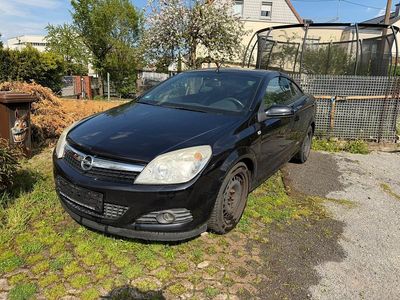 Second-hand Opel Astra Cabriolet 140 CP (102 kW) 2007 Negru Cabrio