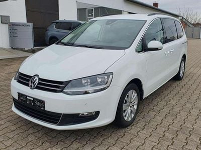 Weiß Gebraucht 2021 VW Sharan Trendline Van / Kleinbus | 26.480 € (Guter Preis)