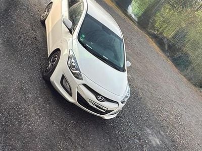 Gebraucht Hyundai i30 109 PS (80 kW) 2014 Kleinwagen