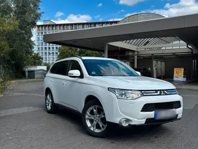Gebraucht Mitsubishi Outlander 150 PS (110 kW) 2013 Weiß SUV