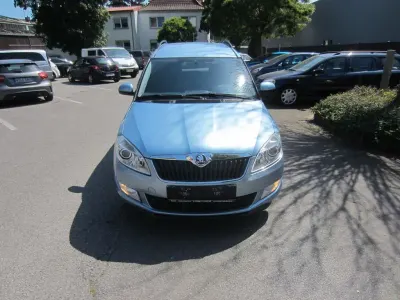 Gebraucht Skoda Roomster 86 PS (63 kW) 2014 Blau Van / Kleinbus