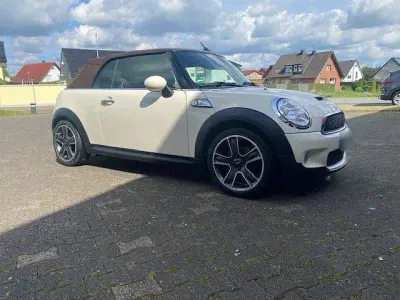 Gebraucht Mini Cooper Cabriolet 184 PS (135 kW) 2010 Beige Cabrio