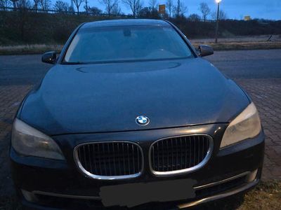 Second-hand BMW 750 411 CP (302 kW) 2010 Negru Berlinǎ