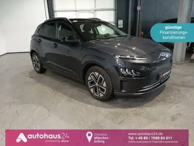 Gebraucht Hyundai Kona Trend 100 kW (136 PS) 2022 Grau SUV