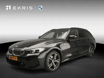 Gebraucht BMW 330e M Sport 292 PS (214 kW) 2025 Schwarz Kombi