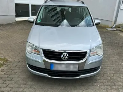 Gebraucht VW Touran 105 PS (77 kW) 2010 Silber Van / Kleinbus
