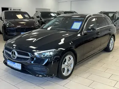 Używany Mercedes C300e Avantgarde 313 KM (230 kW) 2022 Czarny Kombi