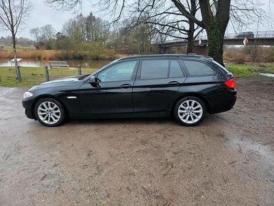 Gebraucht BMW 520 184 PS (135 kW) 2011 Schwarz Kombi