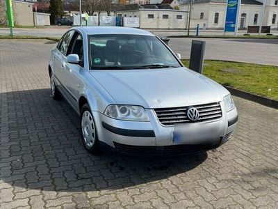 gebraucht VW Passat 1.6 Basis Basis