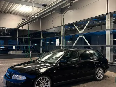 Gebraucht Audi A4 110 PS (80 kW) 1999 Schwarz Kombi