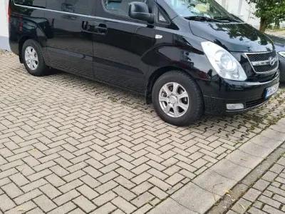Gebraucht Hyundai H-1 170 PS (125 kW) 2009 Schwarz Van / Kleinbus