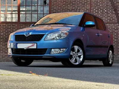 Gebraucht Skoda Fabia Fresh 86 PS (63 kW) 2013 Blau Kleinwagen