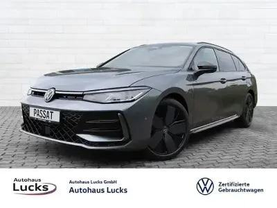 Gebraucht VW Passat R-line 150 PS (110 kW) 2026 Grau Kombi