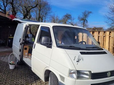 gebraucht VW T4 Bus Camper Womo Wohnmobil 2.4L weiß