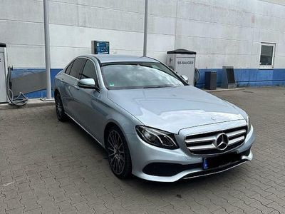 Silber Gebraucht 2016 Mercedes E220 Limousine | 20.999 € (Etwas zu teuer)