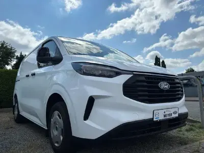 Gebraucht Ford Transit Custom Trend 110 PS (80 kW) 2024 Frostweiß Van