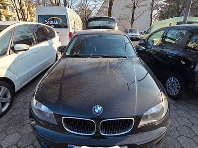 Gebraucht BMW 116 116 PS (85 kW) 2009 Schwarz Kleinwagen