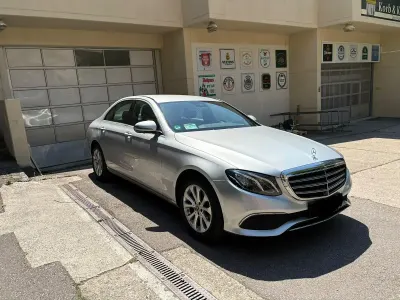 Gebraucht Mercedes E220 Avantgarde 194 PS (142 kW) 2017 Silber Limousine