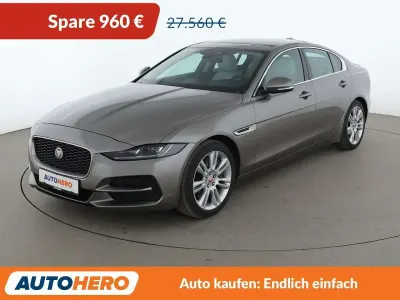 Begagnad Jaguar XE 300 HK (220 kW) 2021 Silver Sedan