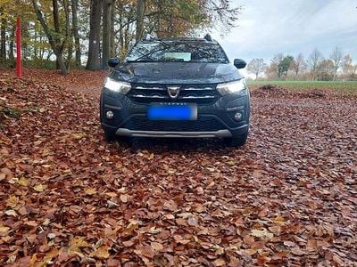 Gebraucht Dacia Sandero Comfort 91 PS (66 kW) 2021 Grau SUV
